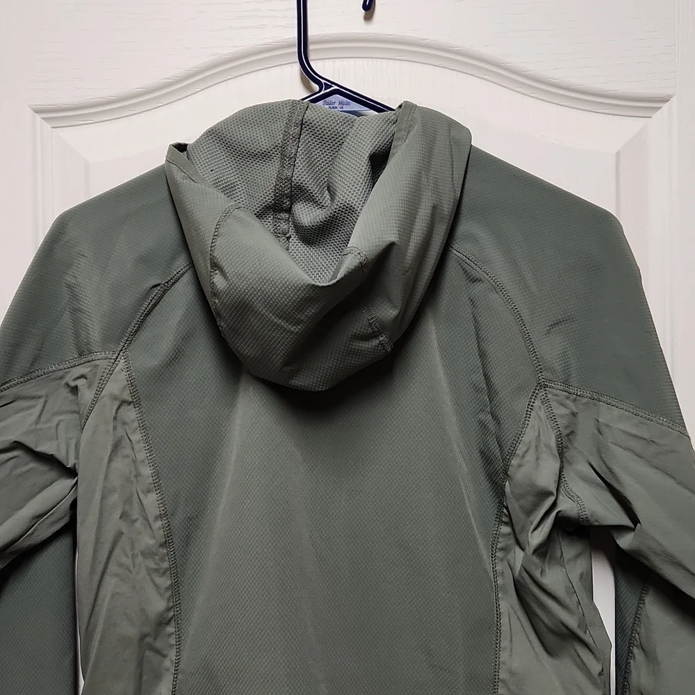 Columbia Hooded Full zip Women's M light weight jacket - Picture 6 of 14